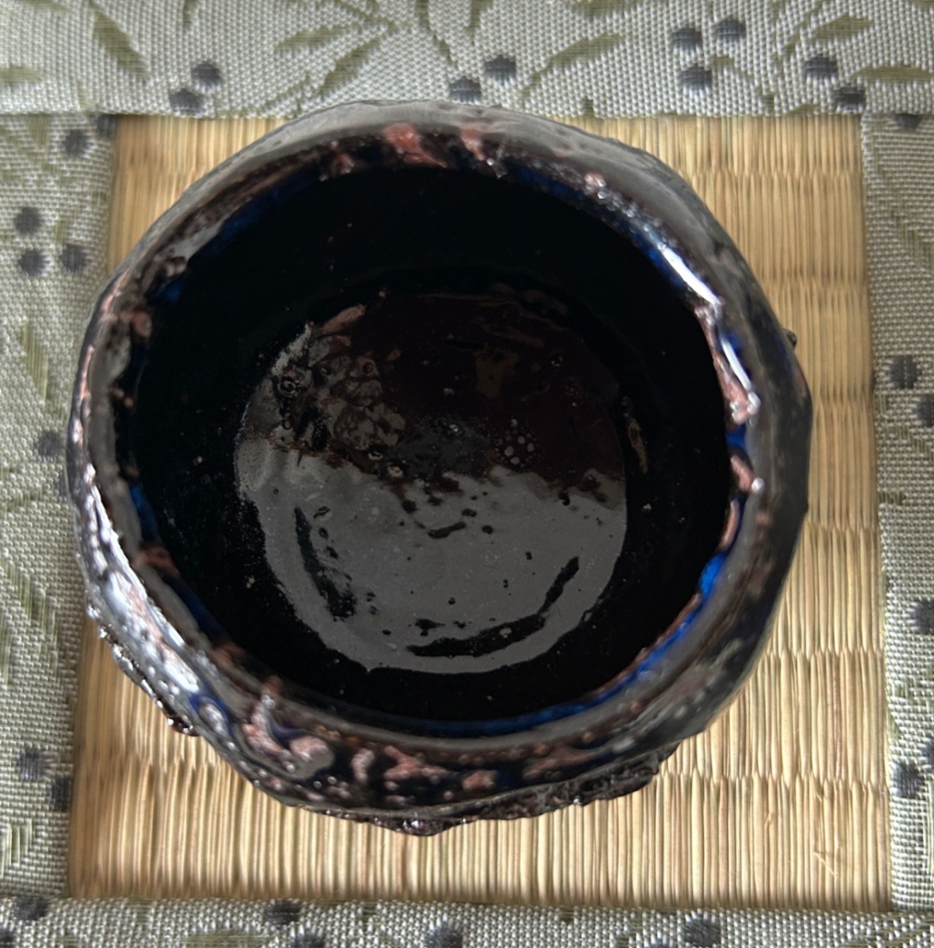 手捻り油滴天目×ナマコ釉 ぐい呑み 深海を宿す一点物 受賞作家作品 陶器 器