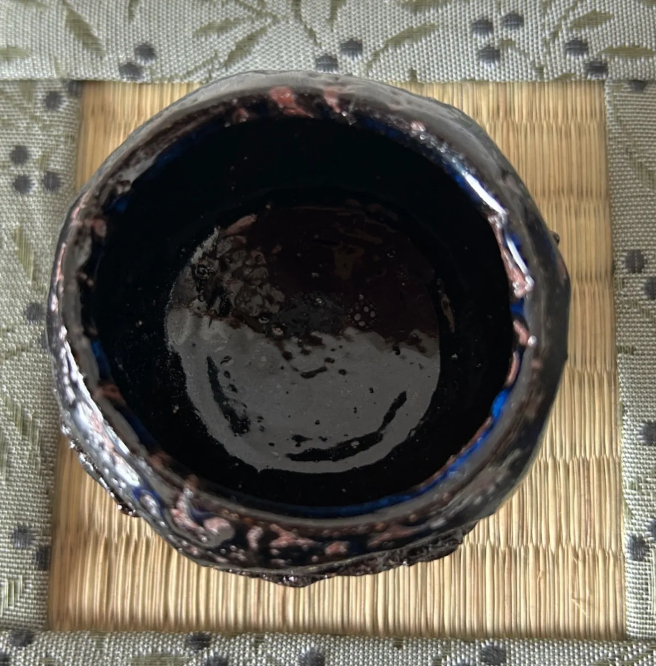 手捻り油滴天目×ナマコ釉 ぐい呑み 深海を宿す一点物 受賞作家作品 陶器 器
