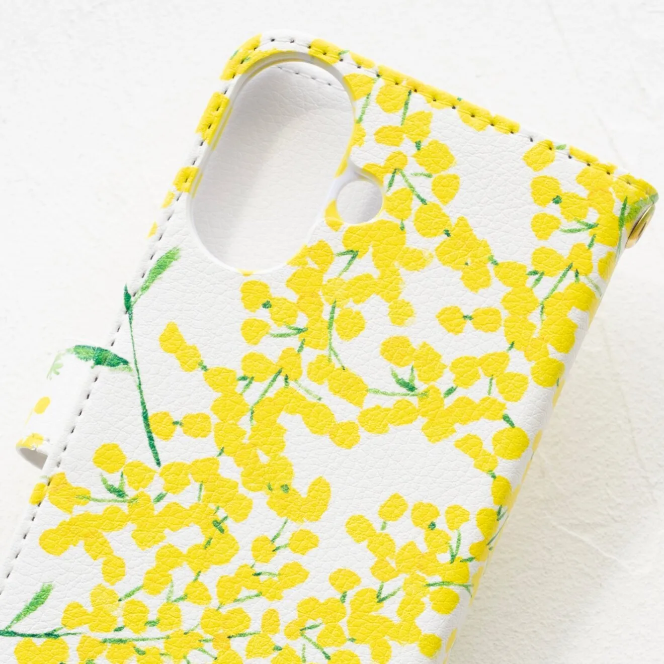 手描き水彩画 ˖⁺ 見るたび癒される ˖⁺ミモザ柄の手帳型スマホケース iPhone対応