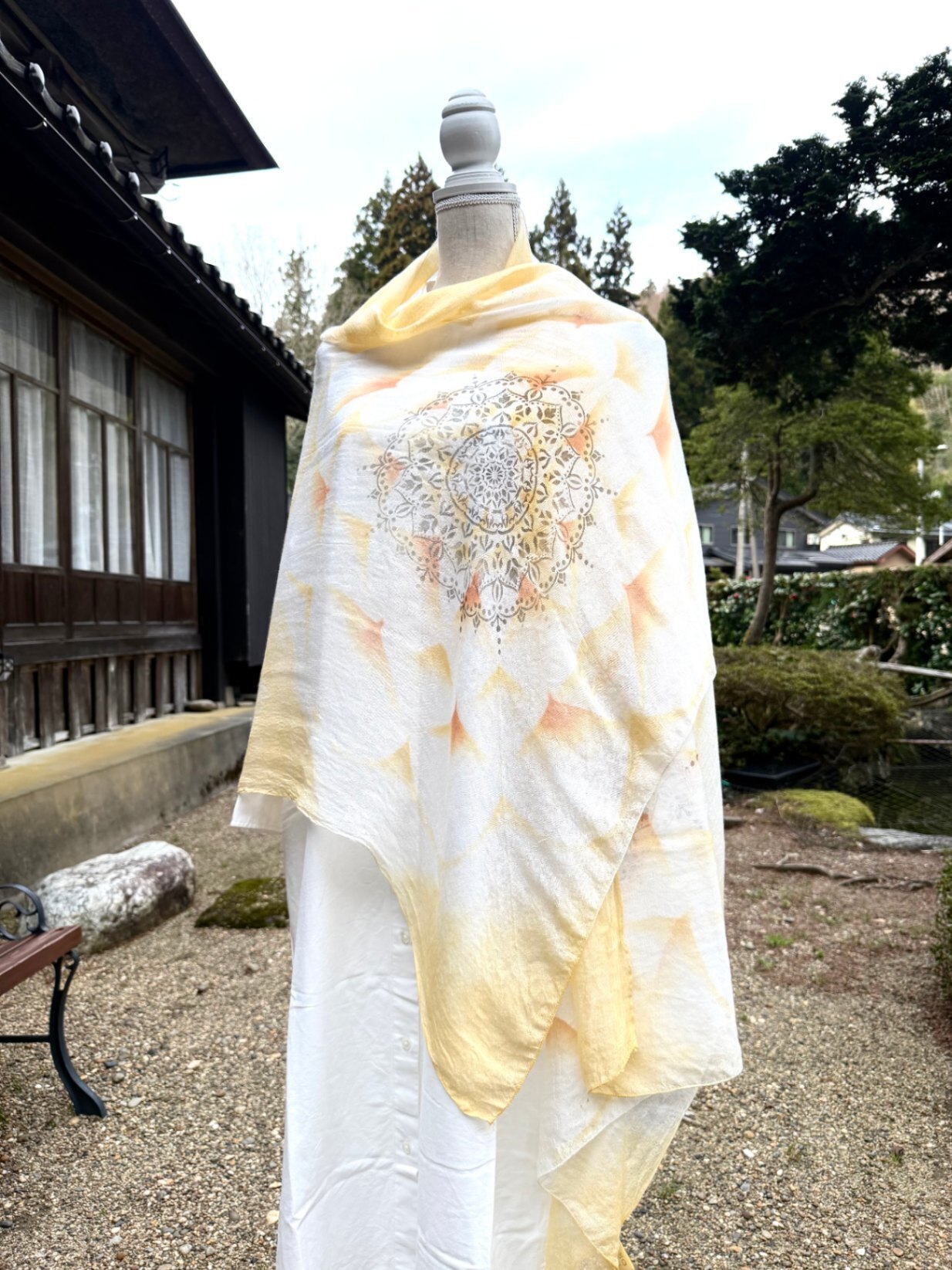 ベンガラ花火染めストール｜マンダラ型染め｜綿×シルク｜194×82cm｜巾着付き｜1点もの