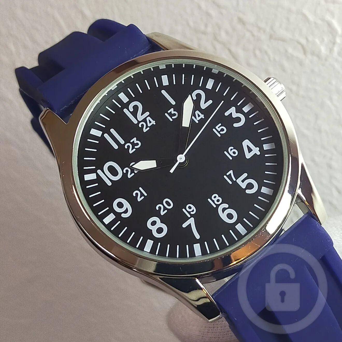 【軍事腕時計をラバーバンドでとことん使い倒す/新品】フイッシュテール尾錠装備 ①