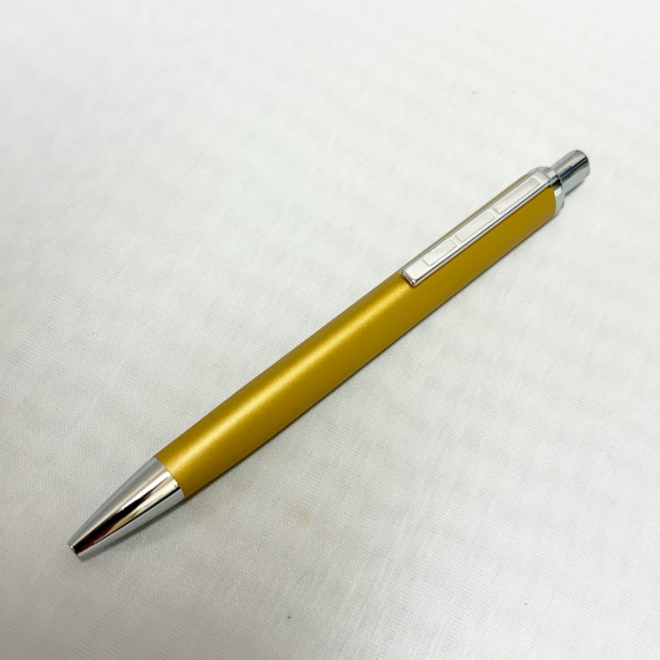 ステッドラートリプラスボールペン〈ゴールド〉