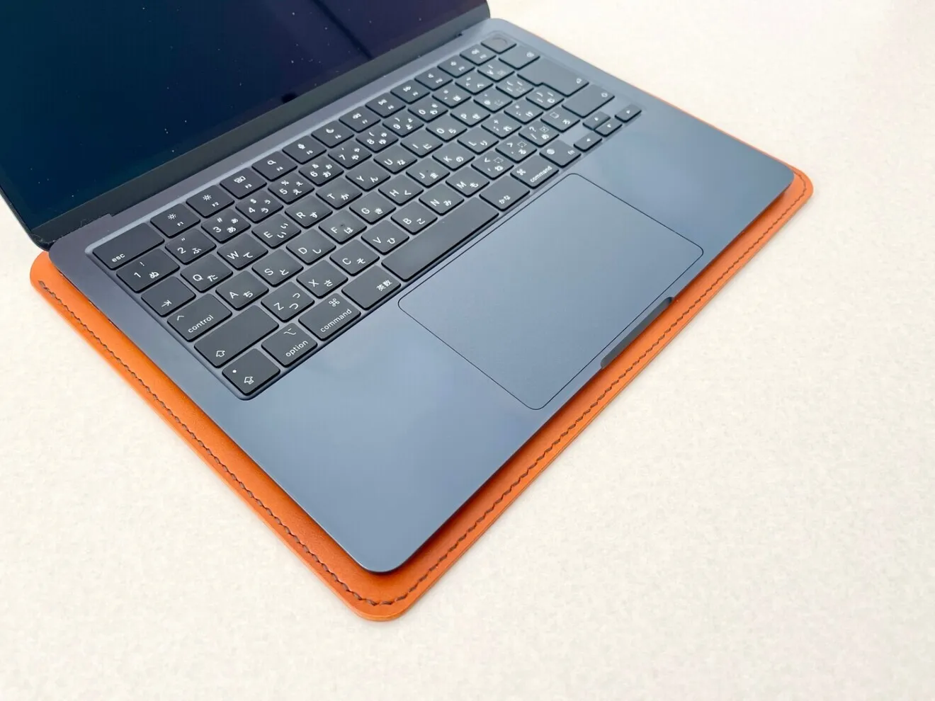 MacBookケース 13インチ 本革 手縫い｜Air M1〜M4・Pro 13対応｜キャメル