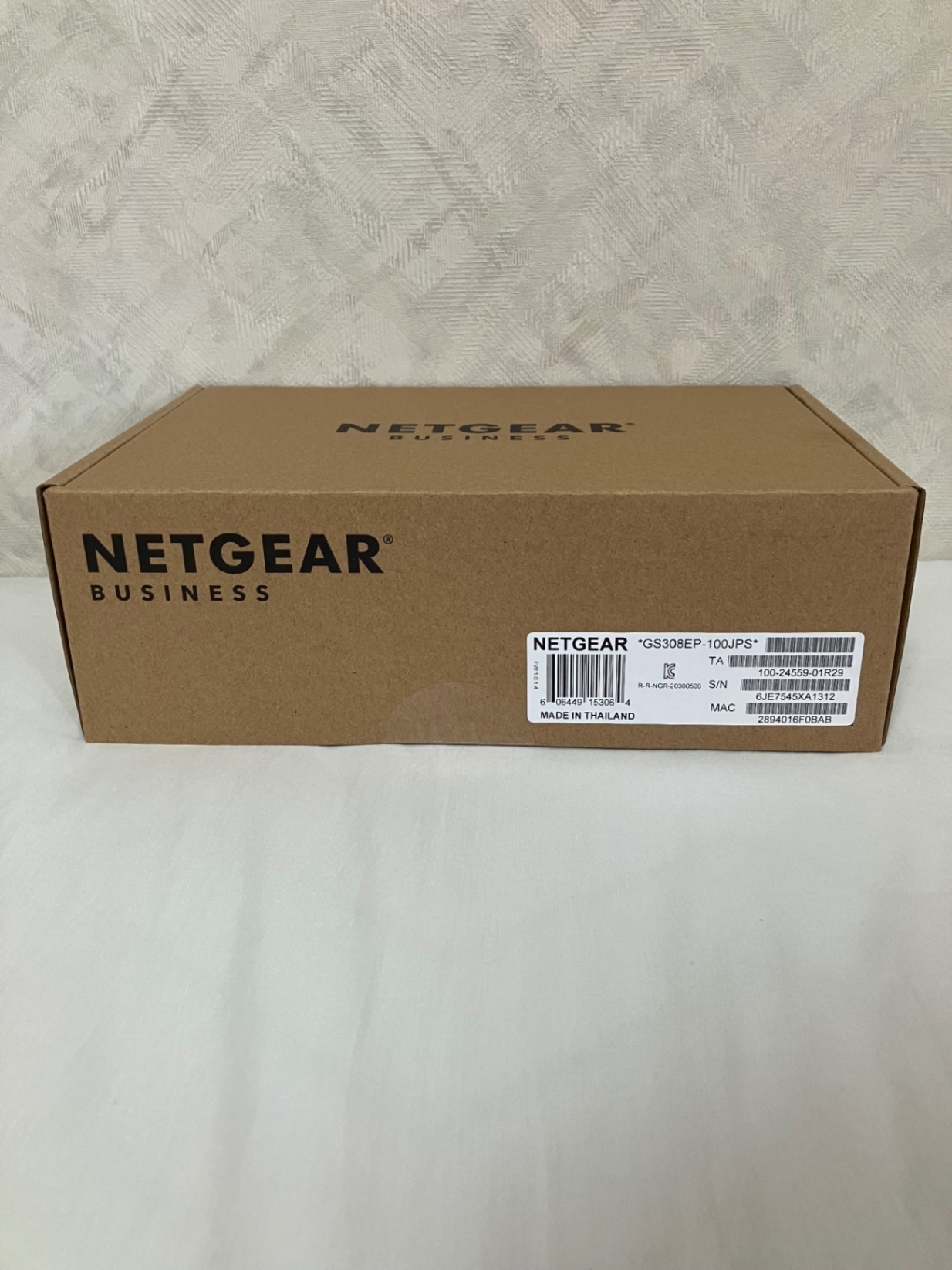 【新品】NETGEAR ギガビット8ポート アンマネージプラススイッチ