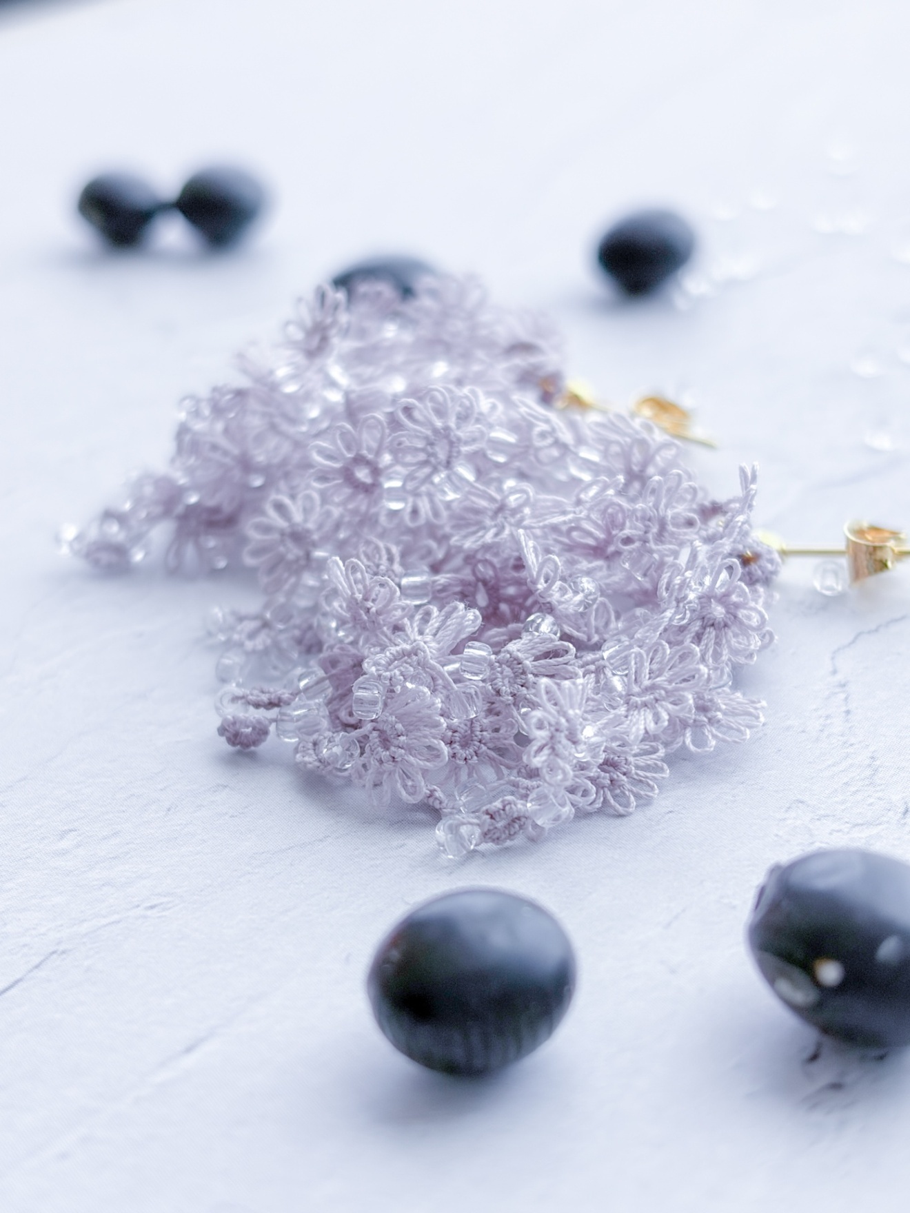 【ハンドメイド・草木染・手染め】紫雨（むらさめ）の花束耳飾り（ピアス、イヤリング）