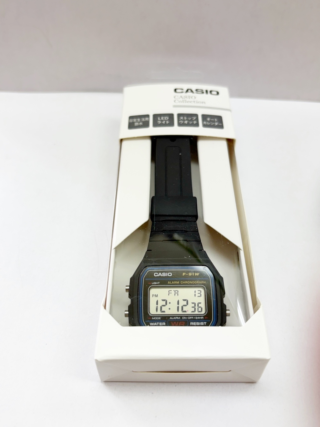 カシオ　デジタル腕時計