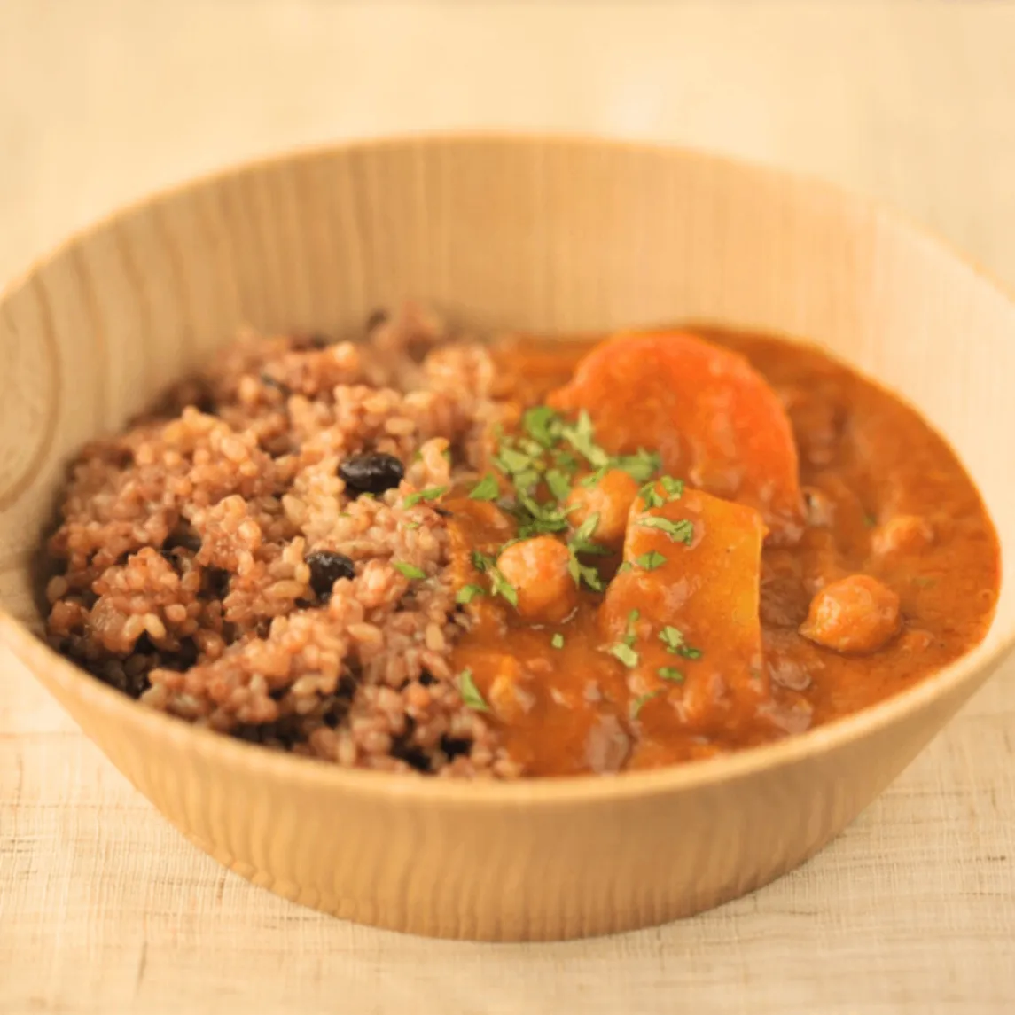 野菜ごろごろひよこ豆のチキンカレー 小辛150g｜無添加・国内製造｜結わえる