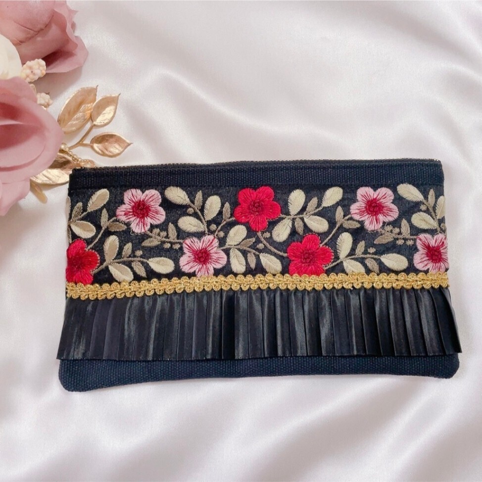 20cmファスナーポーチ　インド刺繍リボン（ハンドメイド）