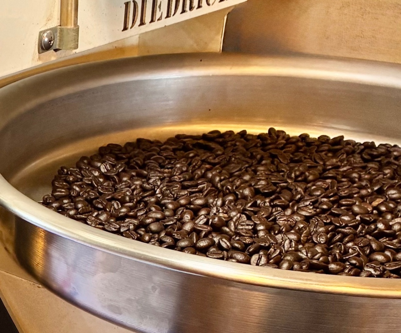 数量限定、深煎りです☕︎
コーヒーマイスターが焙煎！アイスコーヒーにしても◎お菓子と合わせても◎