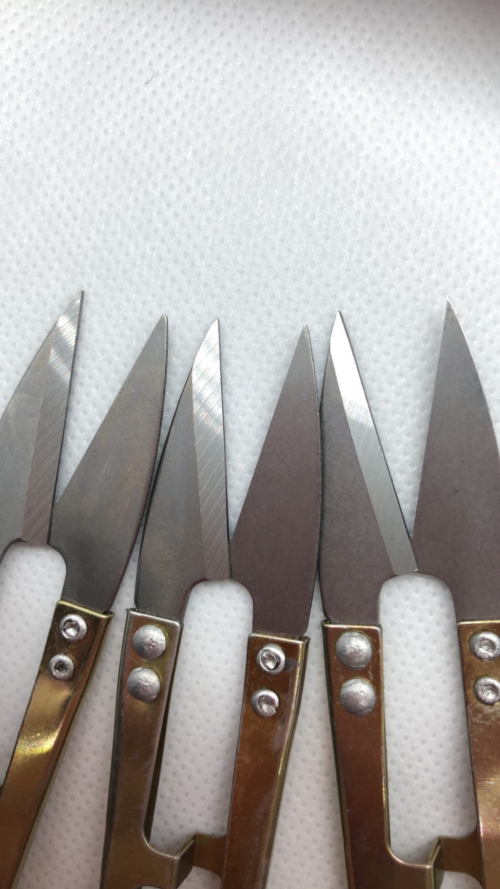 大好評！！切れ味抜群！！にぎりバサミ 糸切りばさみ 2本