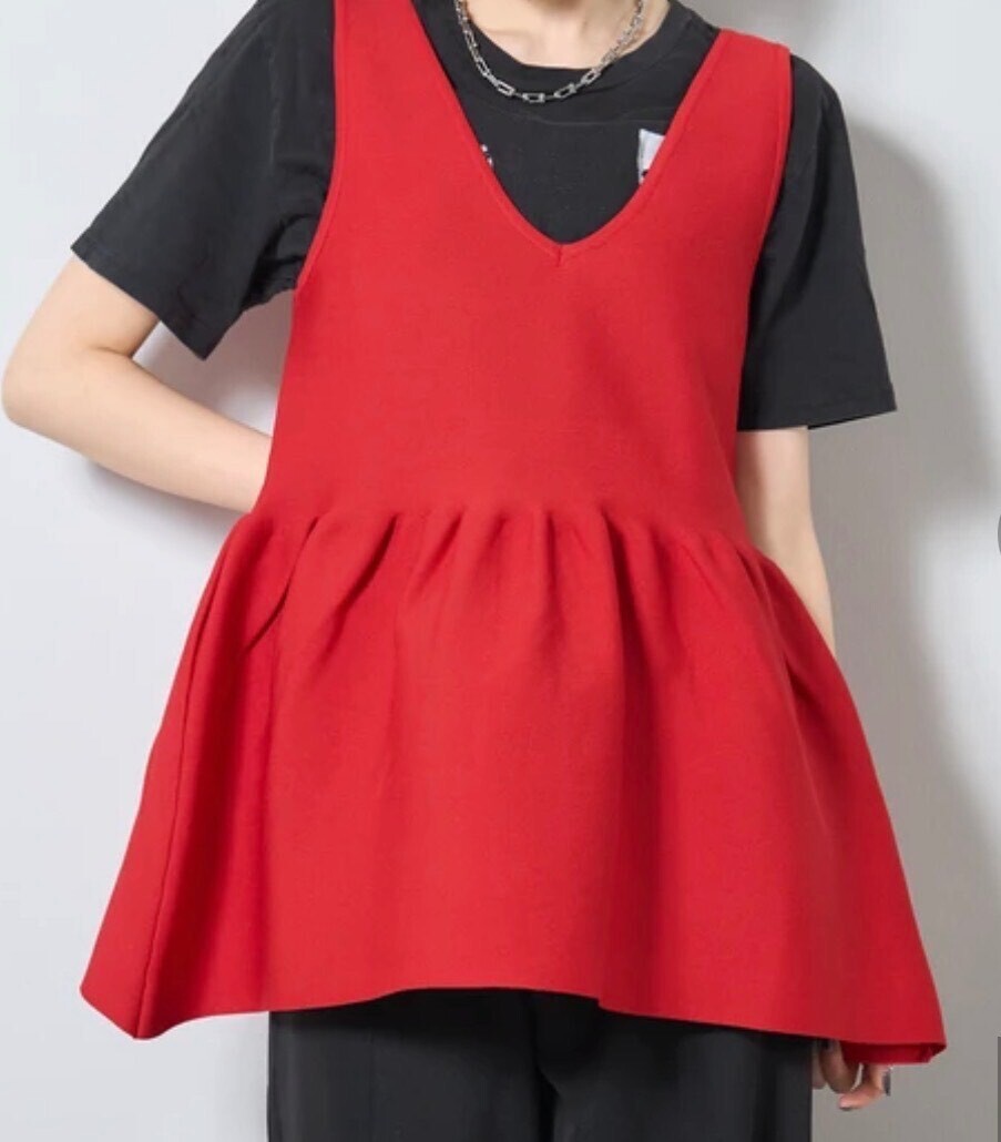 前後2WAY ニットペプラムタンクトップ ベスト　トマトレッド　赤