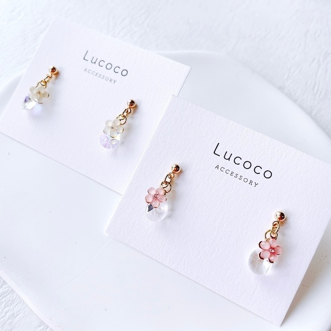 🌼フラワー×クリアドロップピアス（イヤリング）｜ピンクorホワイト｜小ぶりデザイン