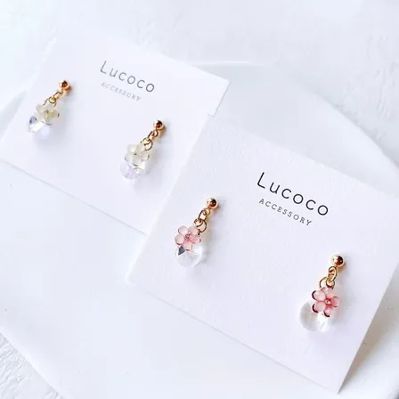 🌼フラワー×クリアドロップピアス（イヤリング）｜ピンクorホワイト｜小ぶりデザイン