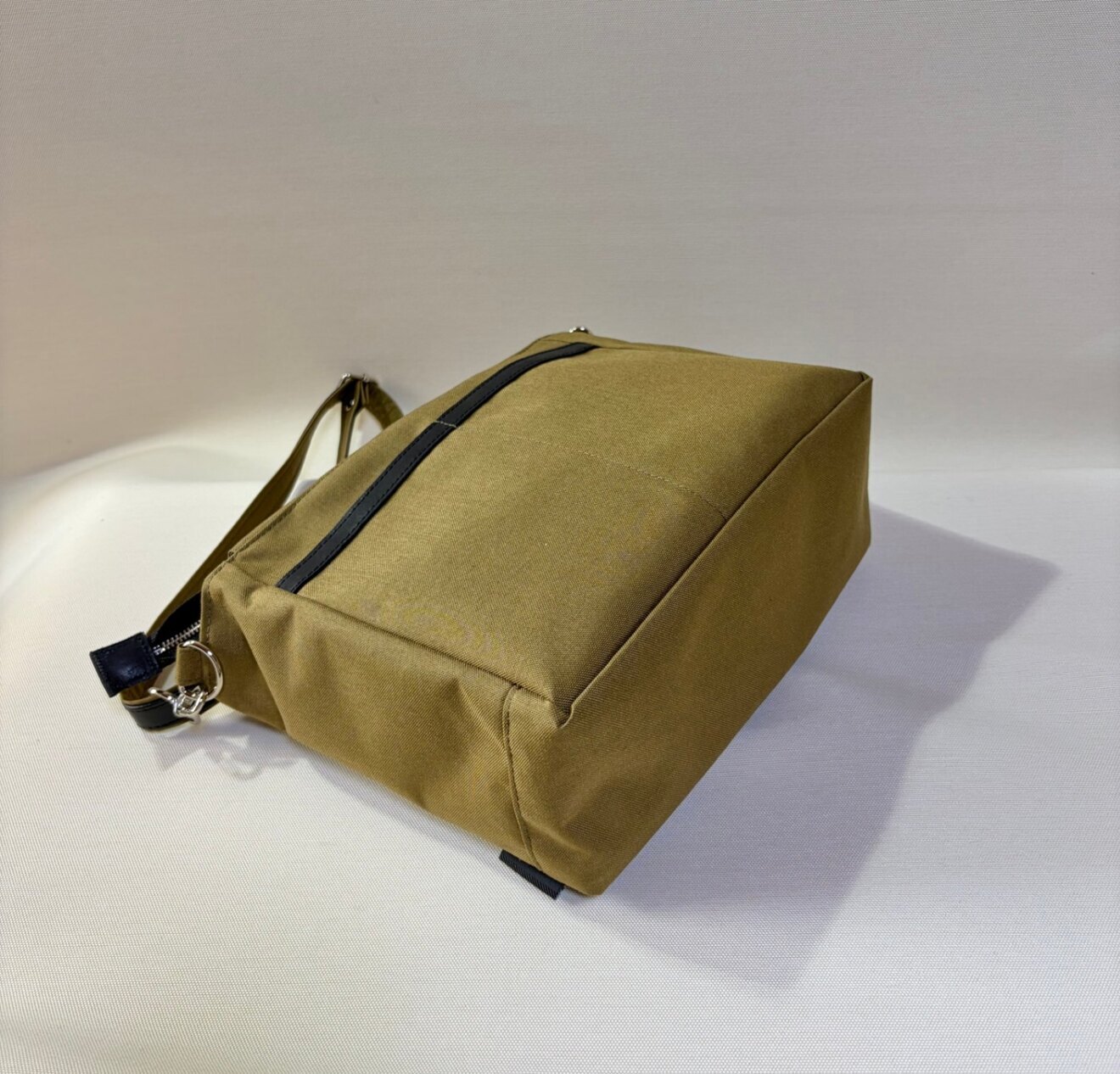 【丈夫×軽い】CORDURA®ショルダーバッグ　取り外しカードケース付き（カーキベージュ）

