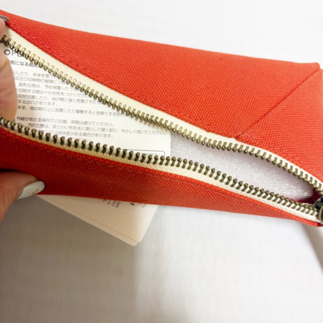 ワイドオープンペンポーチ〈シュ〉