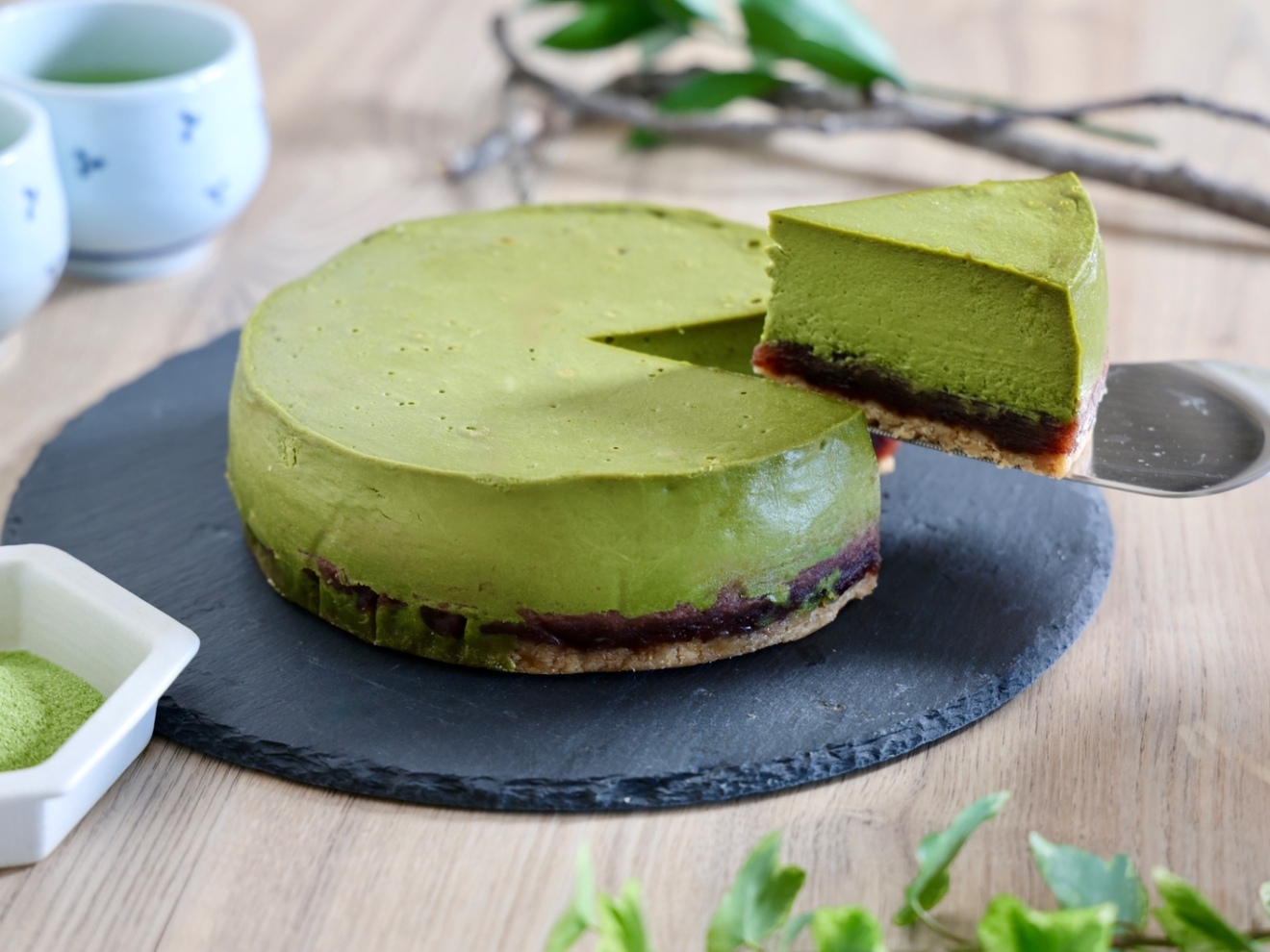 西尾産抹茶と粒あんのチーズケーキ
