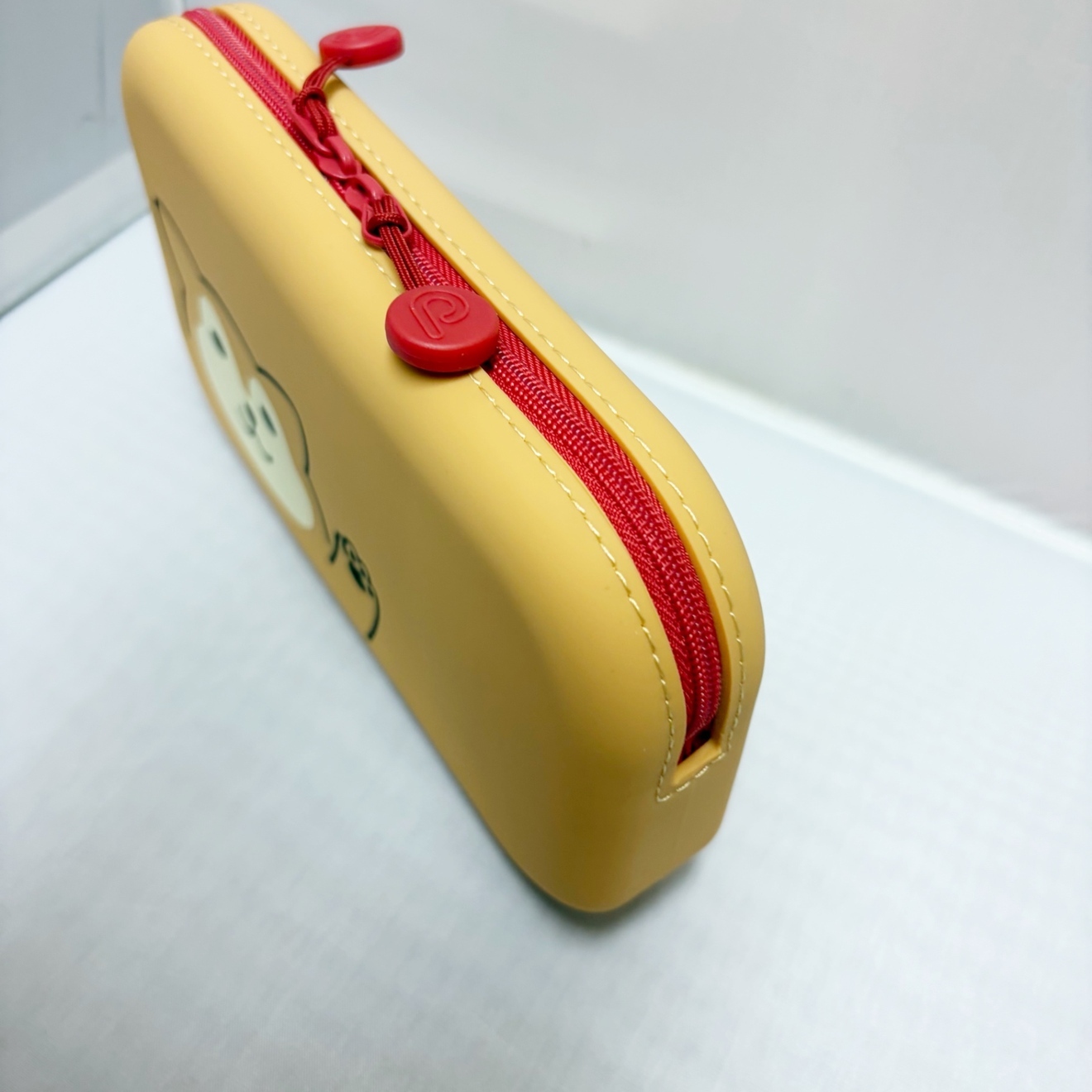 プニラボ　ファスナーポーチ〈シバ〉