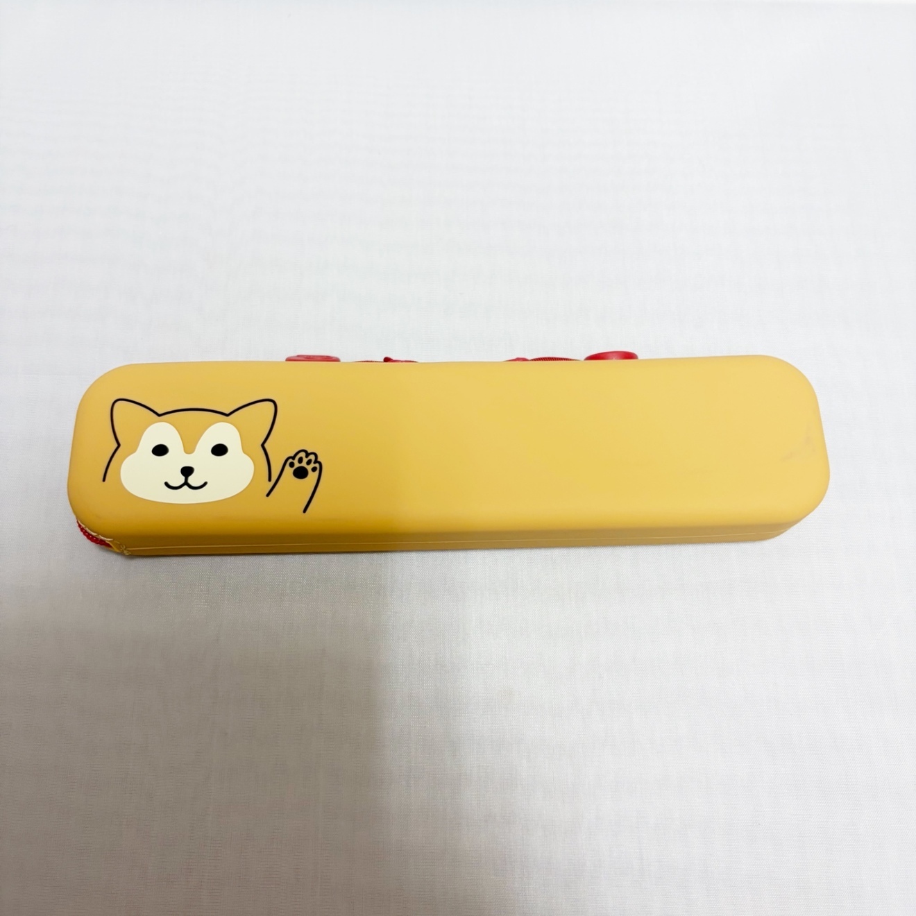 プニラボ　スリムファスナーポーチ〈シバ〉