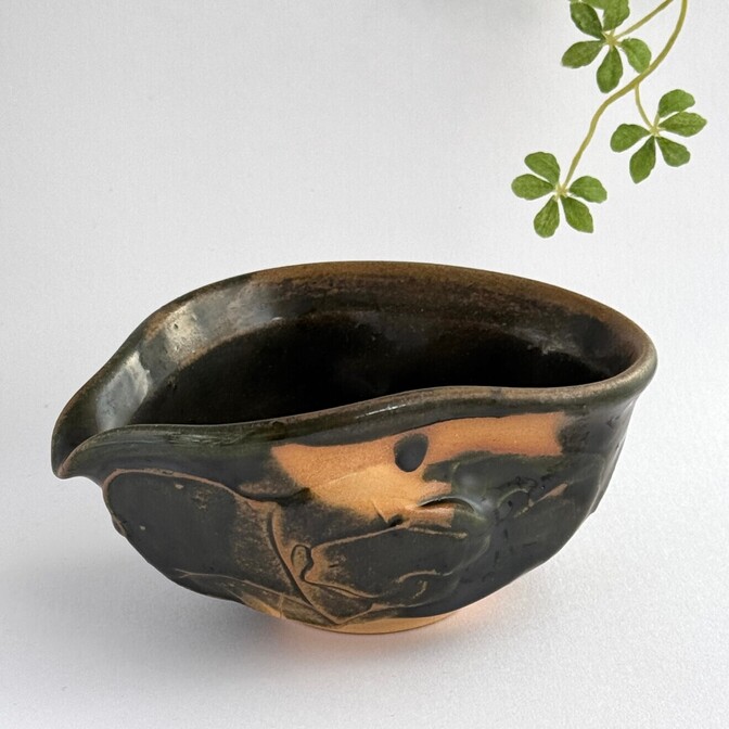 【凹凸がたのしい】でいとの酒器 | 織部 片口 小鉢にも | 陶器