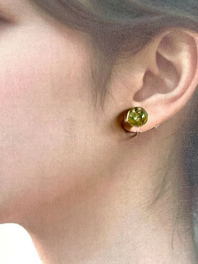 ノンホールピアス🌸花びら入り【リベポ払い歓迎🎉】