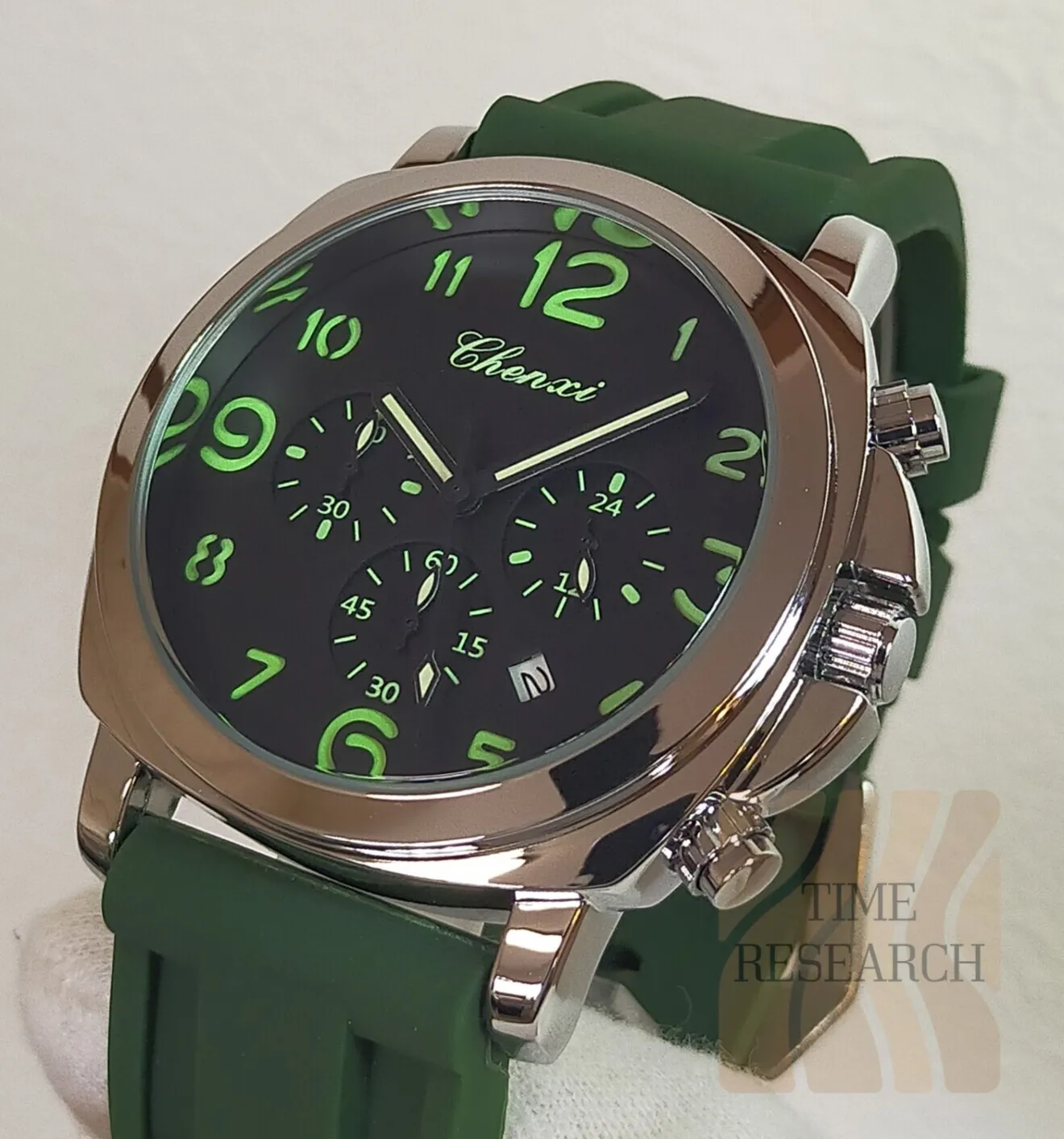 【待望のクロノグラフ搭載イタリア軍式腕時計/新品】フィッシュテールバックル装備⑥