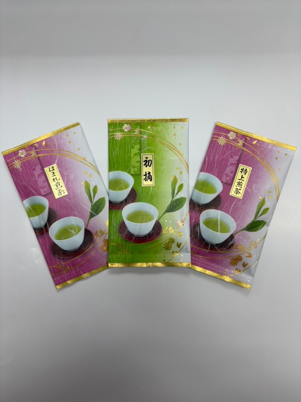 【飲み比べセット】初摘み煎茶・特選煎茶・ほまれ煎茶
おすすめの煎茶3種類を飲み比べできるセットです