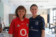 Lá na geansaithe spóirt ar son Stand4Féile