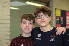 Lá na geansaithe spóirt ar son Stand4Féile