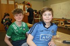 Lá na geansaithe spóirt ar son Stand4Féile