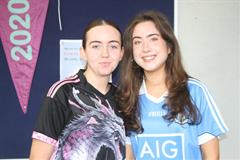 Lá na geansaithe spóirt ar son Stand4Féile