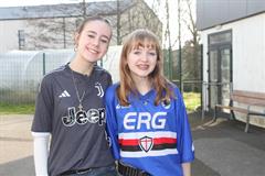 Lá na geansaithe spóirt ar son Stand4Féile