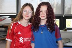 Lá na geansaithe spóirt ar son Stand4Féile
