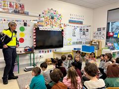 Visit from Garda Maria to Junior Infants!