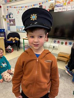 Visit from Garda Maria to Junior Infants!