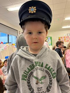 Visit from Garda Maria to Junior Infants!