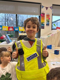 Visit from Garda Maria to Junior Infants!