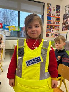 Visit from Garda Maria to Junior Infants!