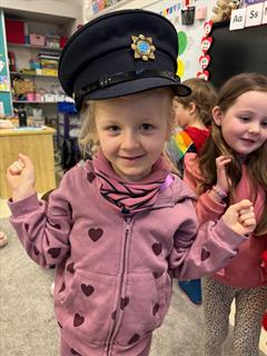 Visit from Garda Maria to Junior Infants!
