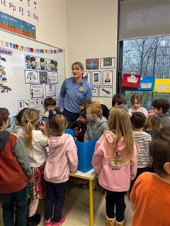 Visit from Garda Maria to Junior Infants!