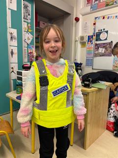 Visit from Garda Maria to Junior Infants!