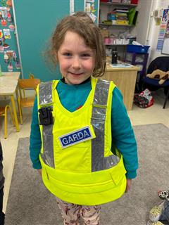 Visit from Garda Maria to Junior Infants!