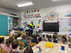 Visit from Garda Maria to Junior Infants!