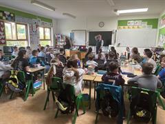 Reuben Evans www.entertainer.ie visits the school