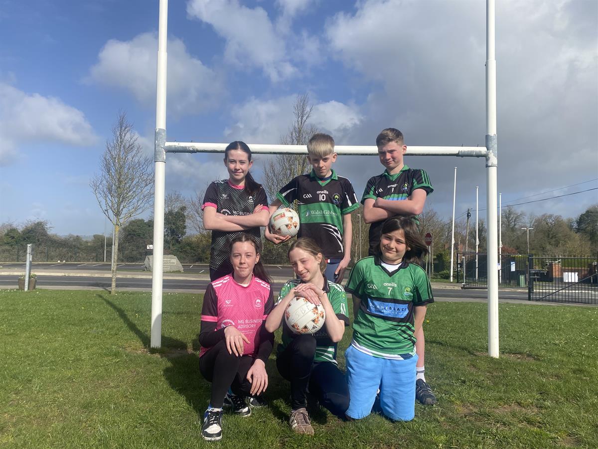 Peil Gaelach - Gaelic Football