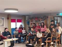 Ceolchoirm in Áras Mhic Dara