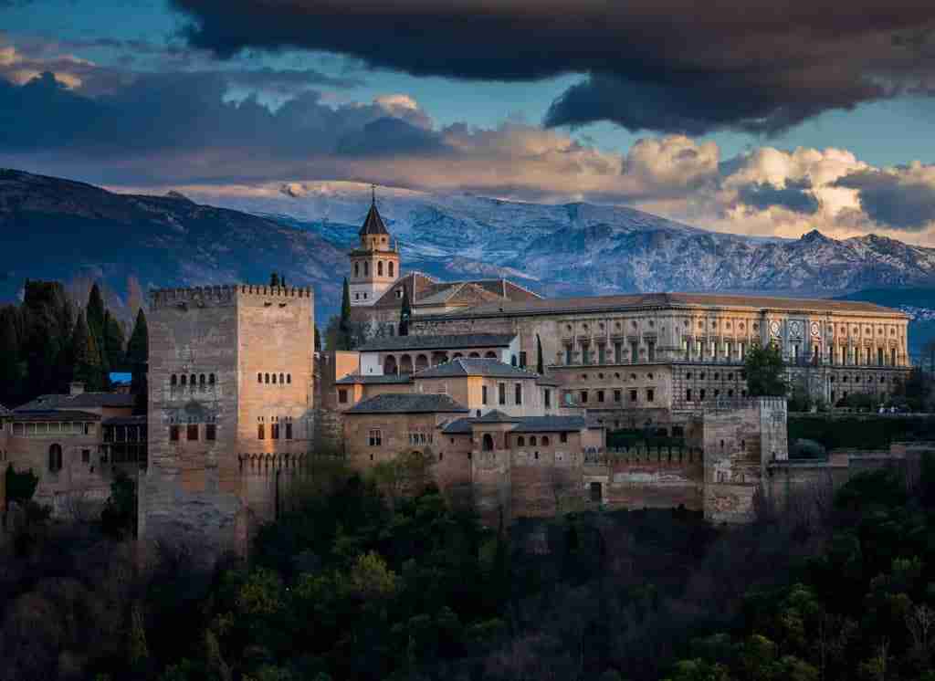 La Alhambra, lugar de juegos y aventuras para los más pequeños.