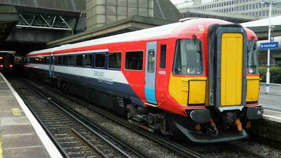 Tren a Gatwick