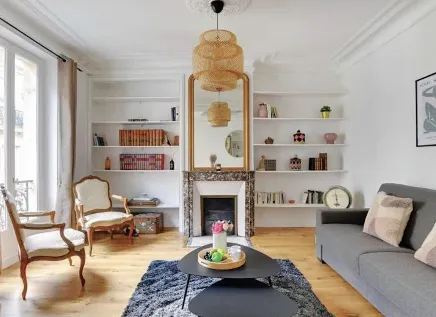 Une image contenant intérieur, mur, décoration d’intérieur, sol

Description générée automatiquement