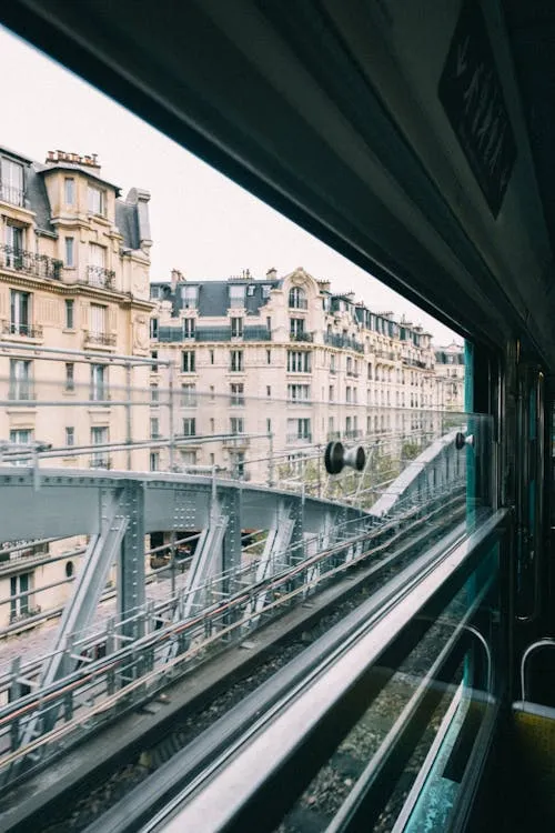 Louis-Blanc / Lariboisière