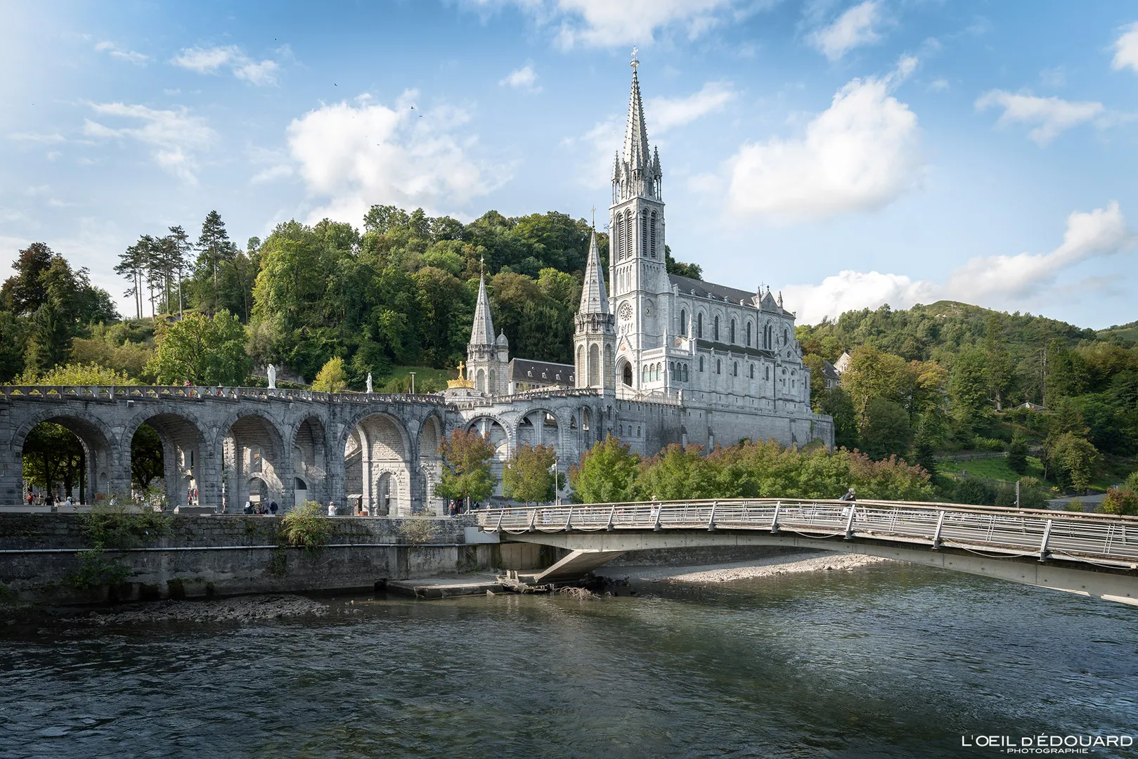 Investissement locatif à Lourdes : où et pourquoi investir ? Lourdes église, pont